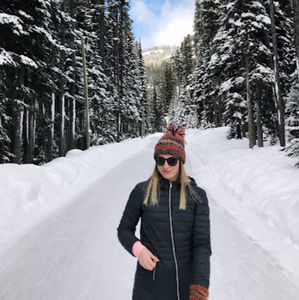 Meet your Posher, Lisa